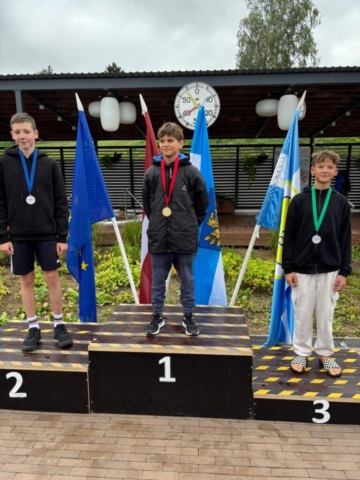 f695b87c-3435-4187-bcdc-070fa2093b51 (1)